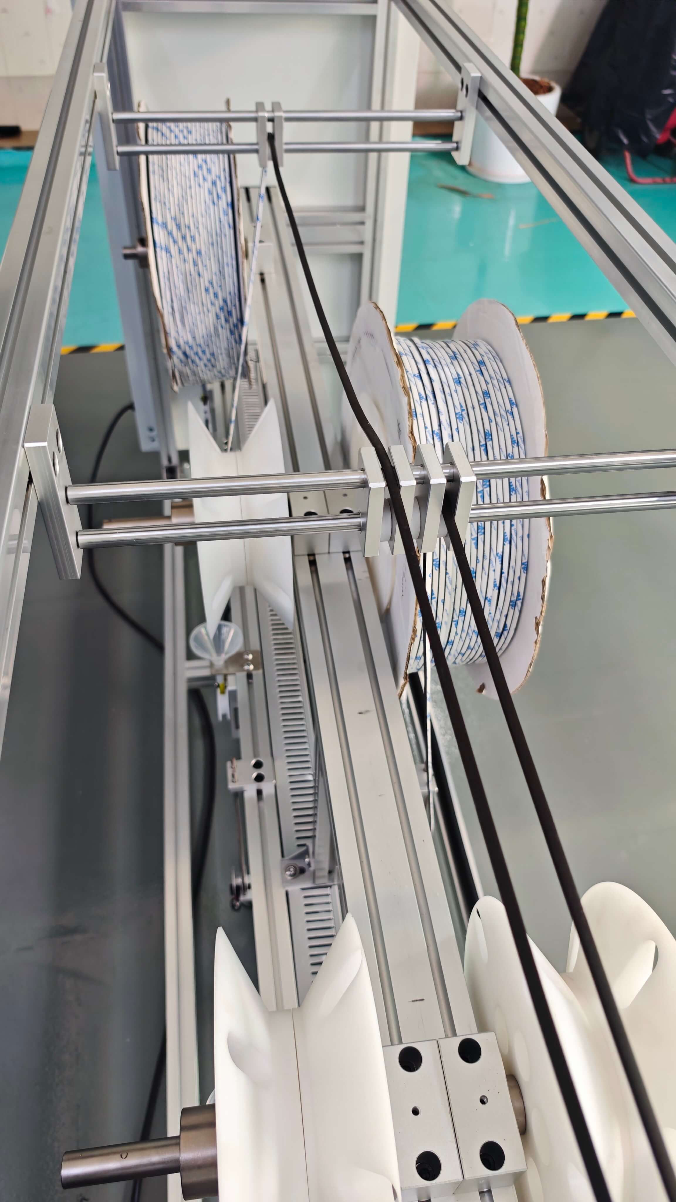 feeding fixtures 