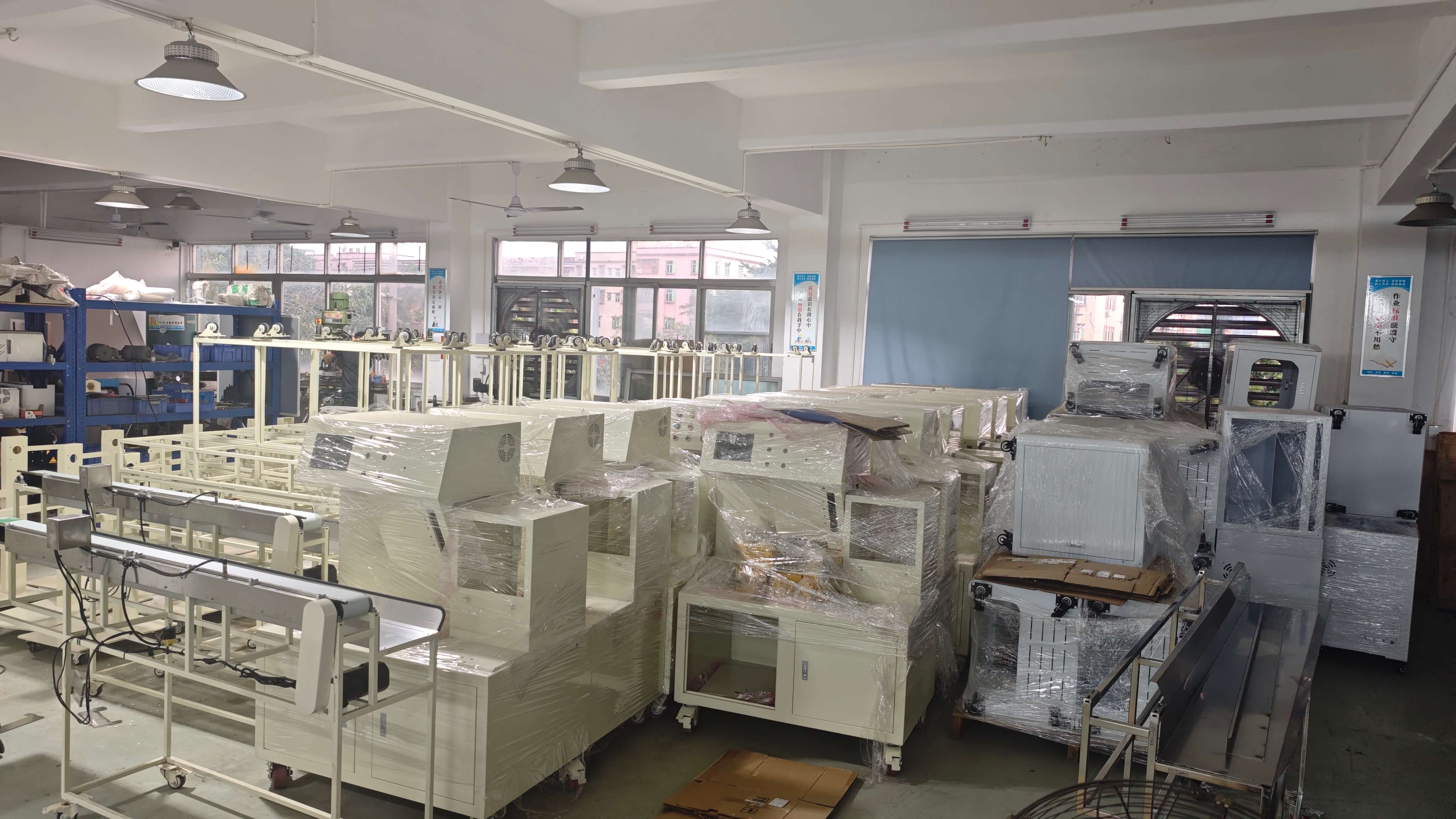 High speed silicone tube profile cutting machine stock
