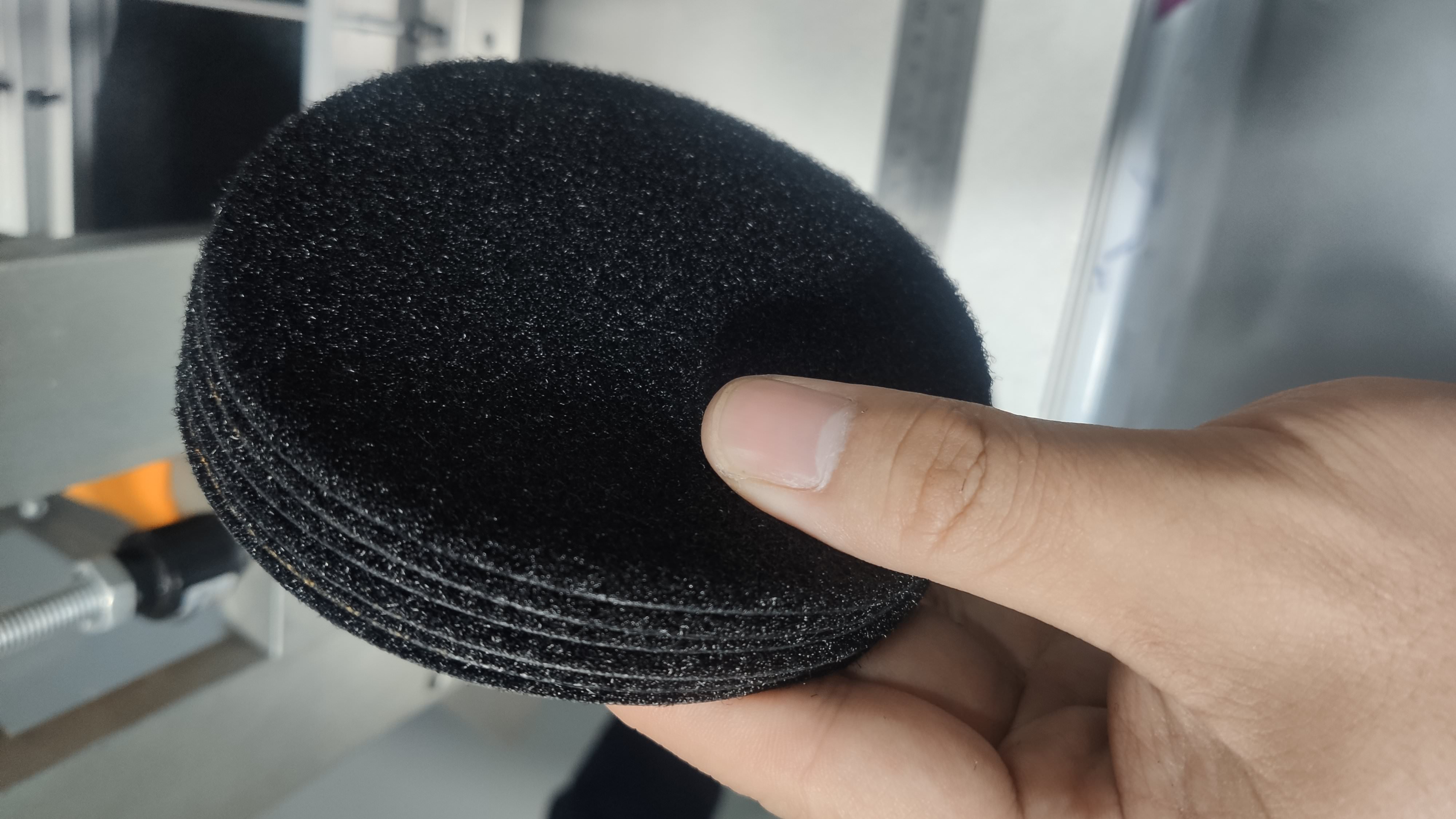 round velcro cutting 2
