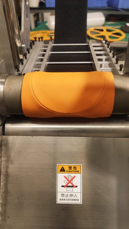 rolling cutting method